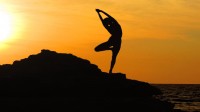 yoga-silhouette-sunrise-meditation-1534139830Gtn.jpg